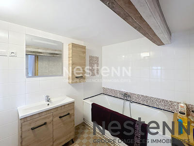 Maison - 220 m² - 3 pièces