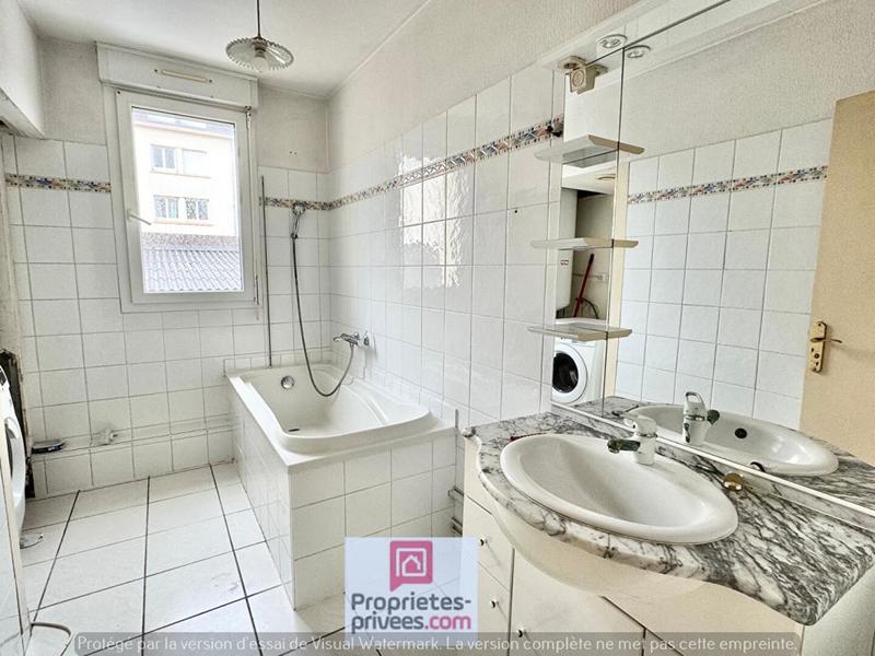 Appartement - 75 m² - 5 pièces