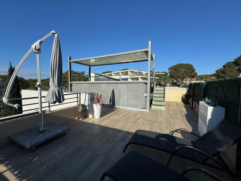 Appartement - 103 m² - 4 pièces