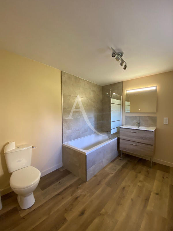 Appartement - 60 m² - 2 pièces