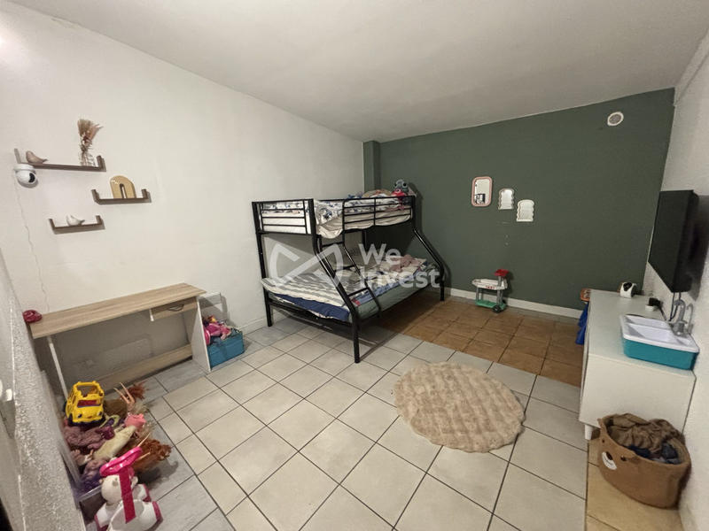 Maison - 417 m² - 20 pièces