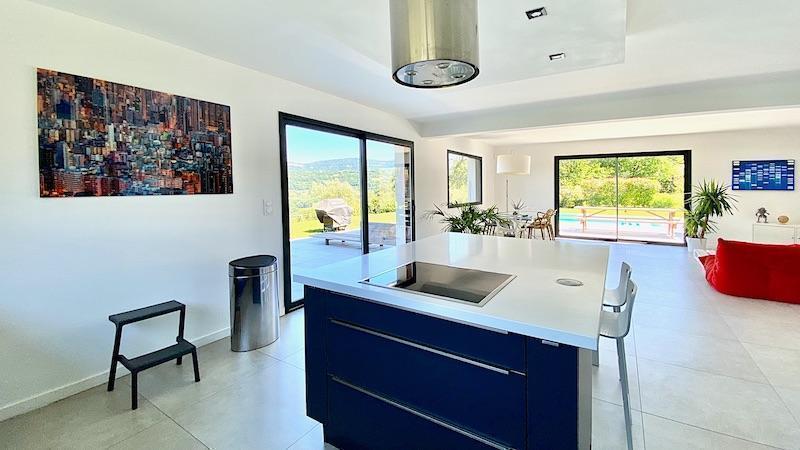 Maison - 144 m² - 5 pièces