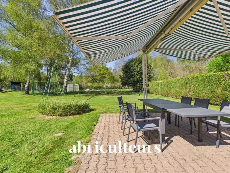 Maison - 96 m² - 7 pièces