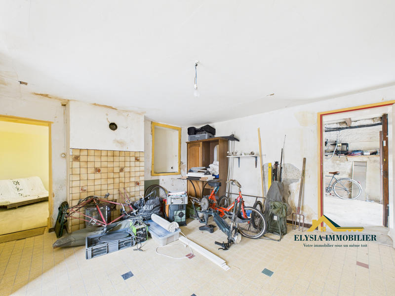 Maison - 232 m² - 2 pièces