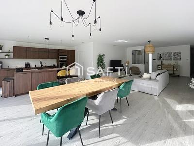 Maison - 136 m² - 4 pièces