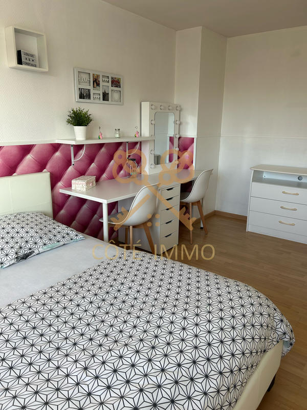 Maison - 95 m² - 4 pièces