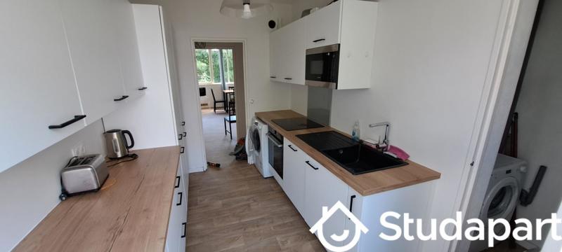 Chambre - 13 m² - 1 pièce