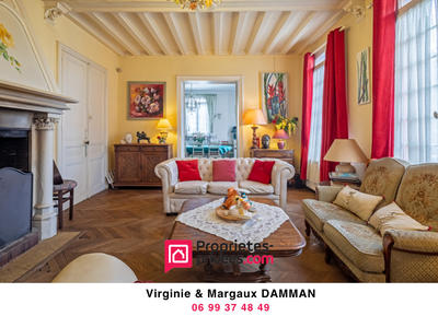 Maison - 326 m² - 15 pièces