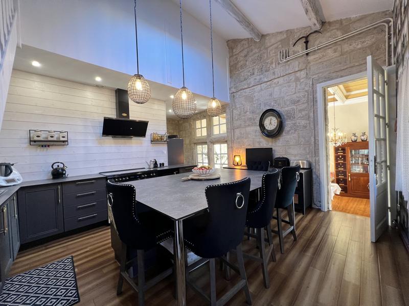 Manoir - 800 m² - 16 pièces