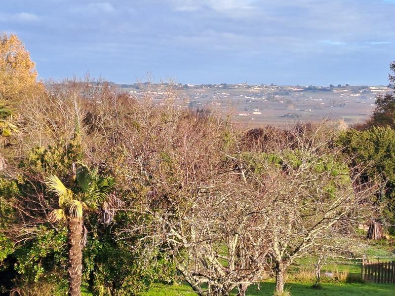 Maison - 227 m² - 7 pièces