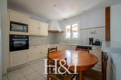 Propriété - 110 m² - 5 pièces