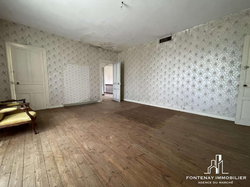 Maison - 346 m² - 11 pièces