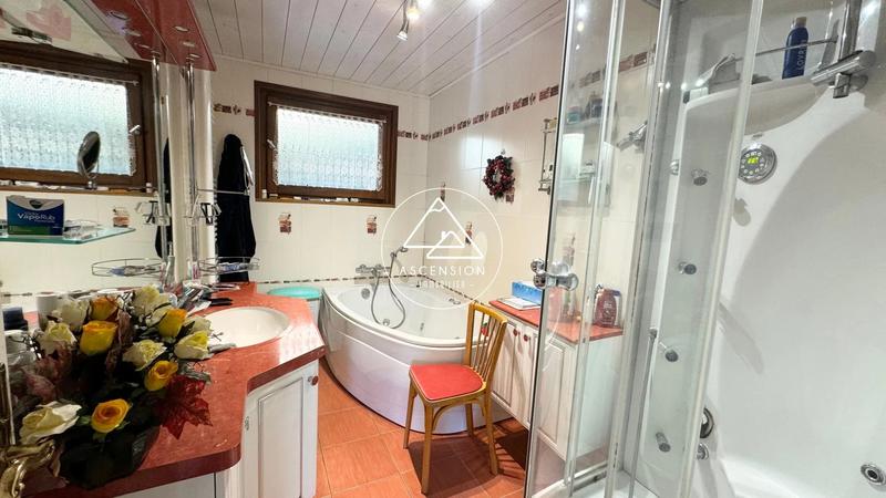 Châlet - 266 m² - 14 pièces