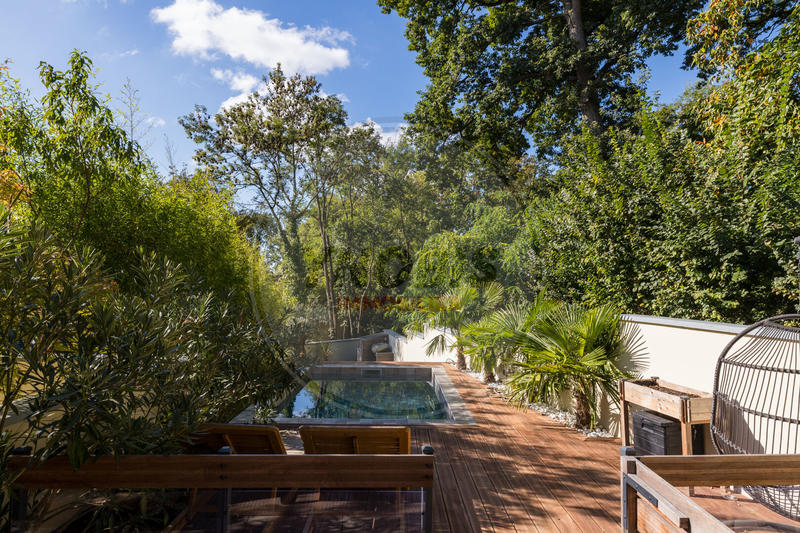 Maison - 161 m² - 6 pièces