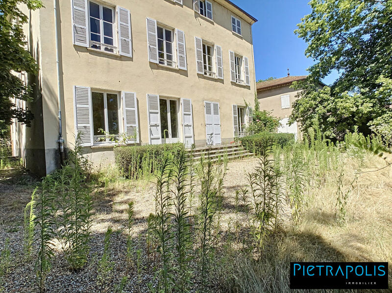 Appartement - 65 m² - 2 pièces