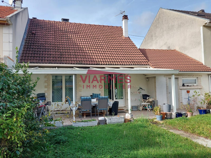 Maison - 93 m² - 4 pièces