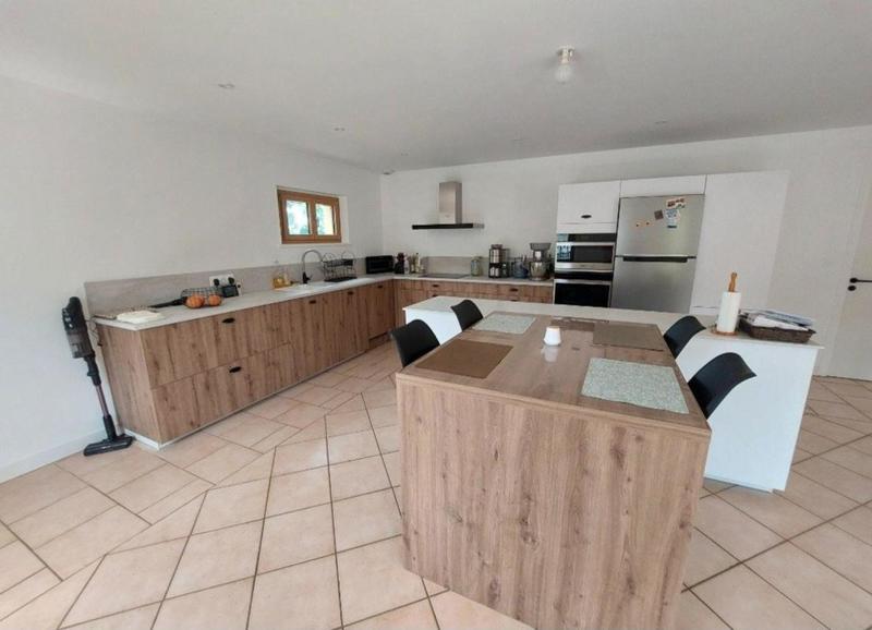 Maison - 156 m² - 7 pièces