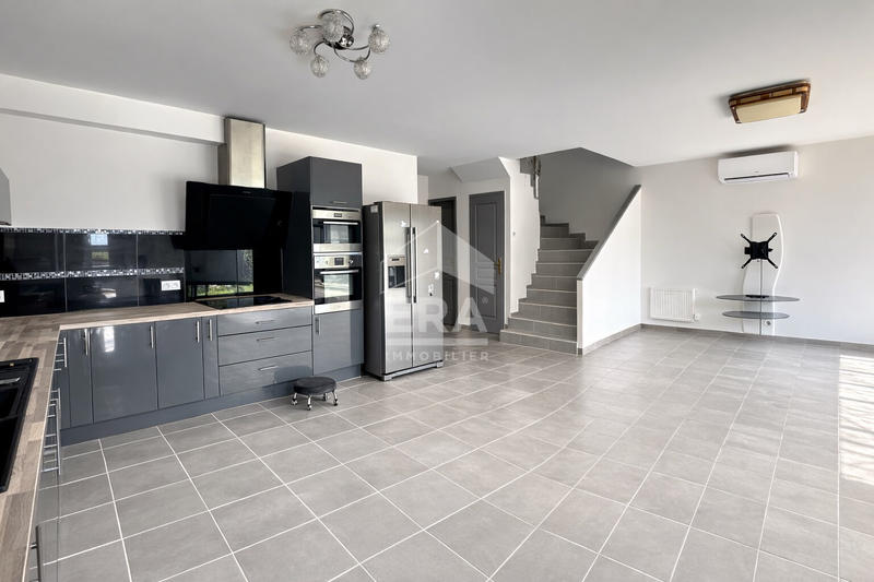 Maison - 115 m² - 6 pièces