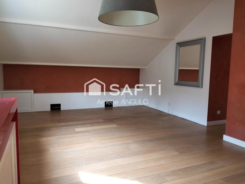 Maison - 139 m² - 6 pièces