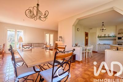 Maison - 122 m² - 4 pièces