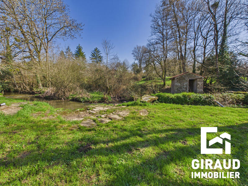 Maison ancienne - 213 m² - 9 pièces