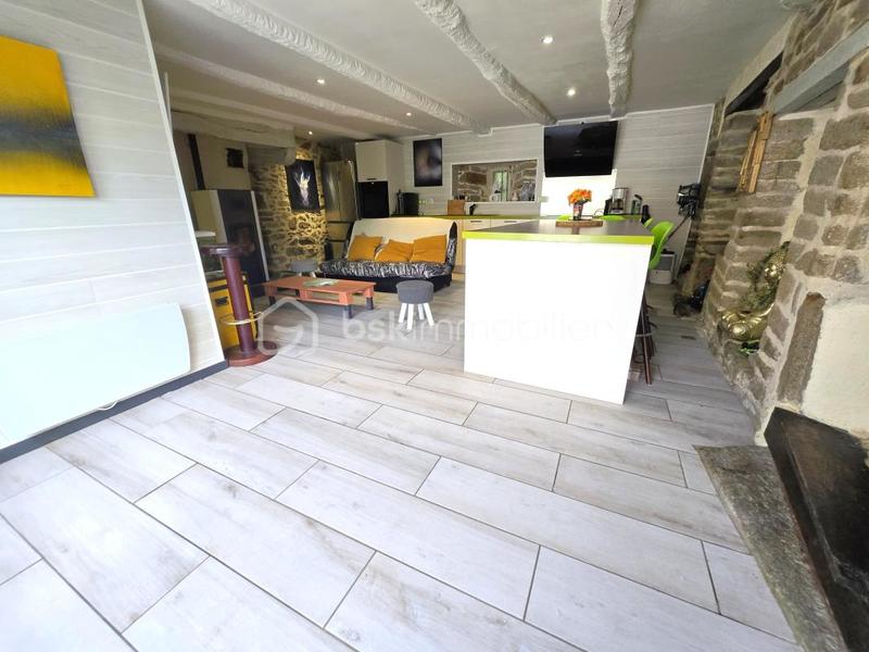 Maison en pierre - 83 m² - 4 pièces