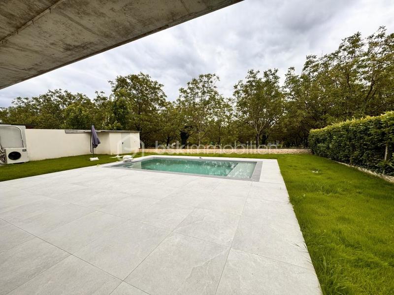 Maison - 145 m² - 6 pièces