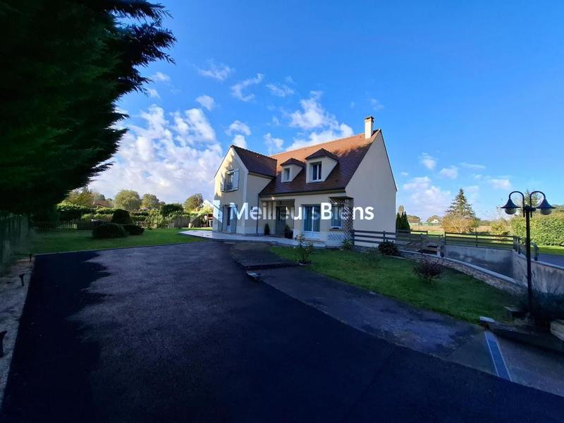 Maison traditionnelle - 186 m² - 8 pièces