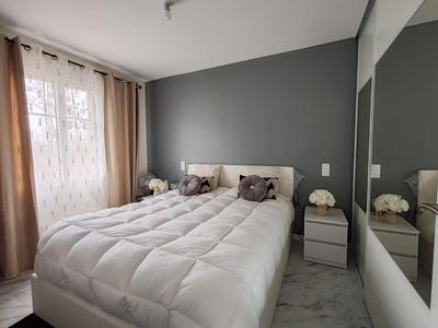 Maison - 91 m² - 4 pièces