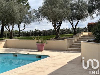 Maison - 470 m² - 13 pièces