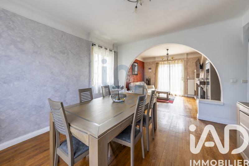 Maison - 120 m² - 5 pièces