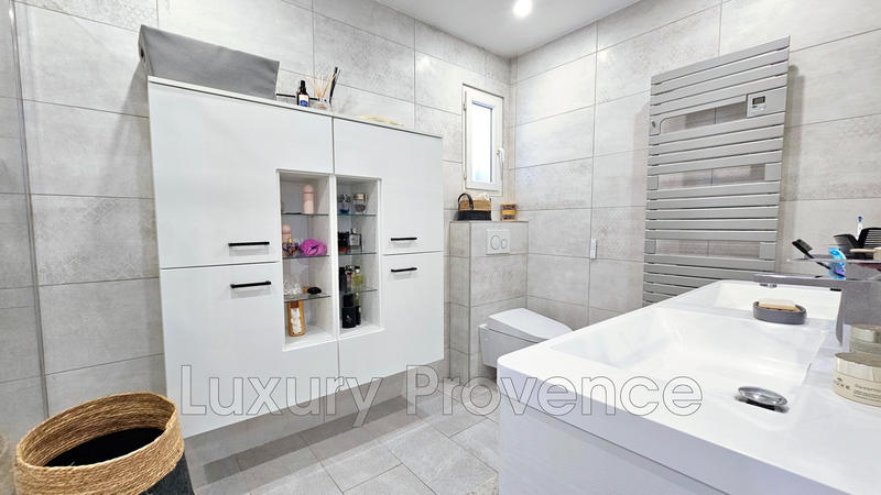 Villa - 164 m² - 5 pièces