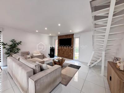 Pavillon - 100 m² - 5 pièces