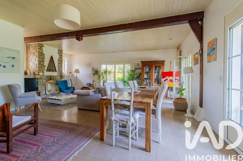 Maison - 210 m² - 7 pièces