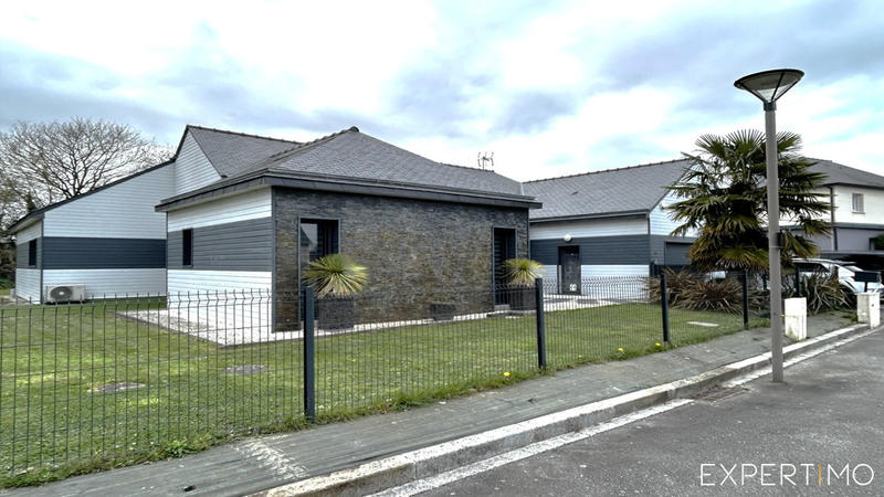 Maison - 186 m² - 8 pièces