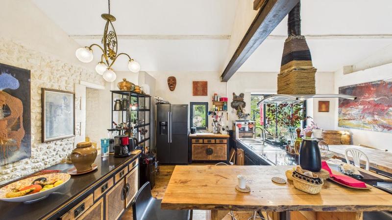 Propriété - 265 m² - 10 pièces