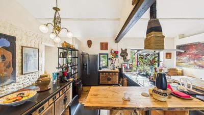 Propriété - 265 m² - 10 pièces