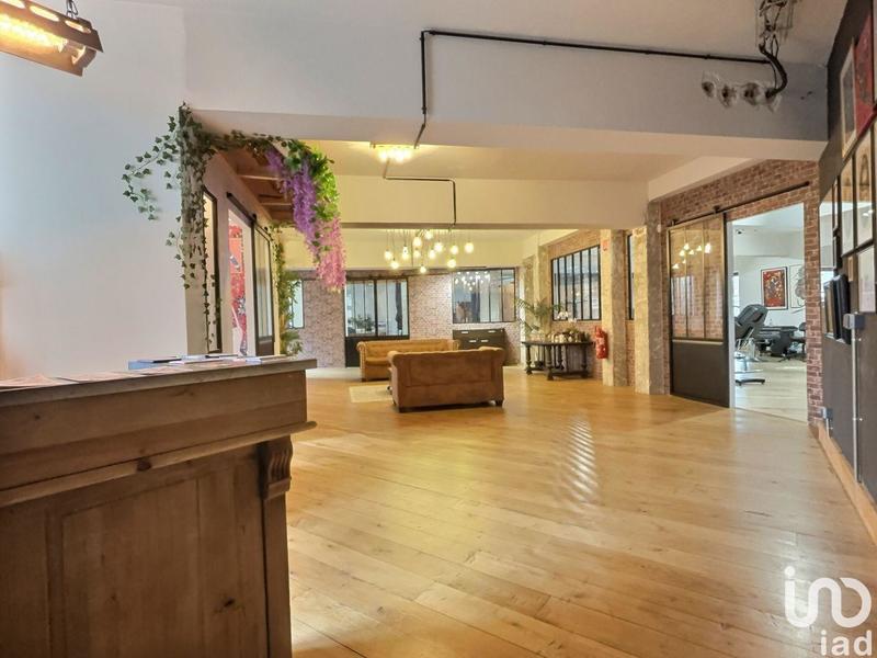 Local commercial - 217 m²