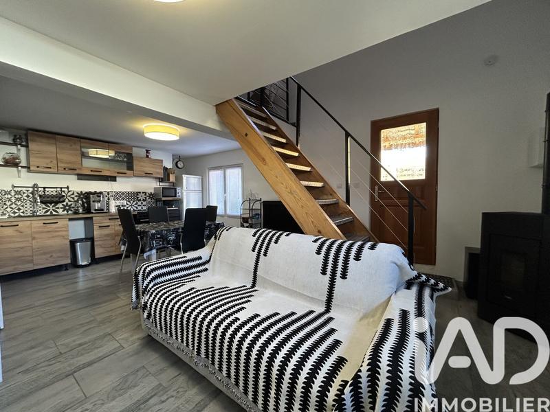 Maison - 176 m² - 8 pièces