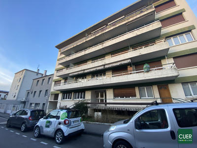 Appartement - 89 m² - 4 pièces