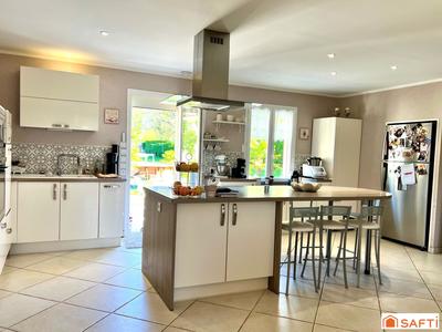 Maison - 135 m² - 5 pièces