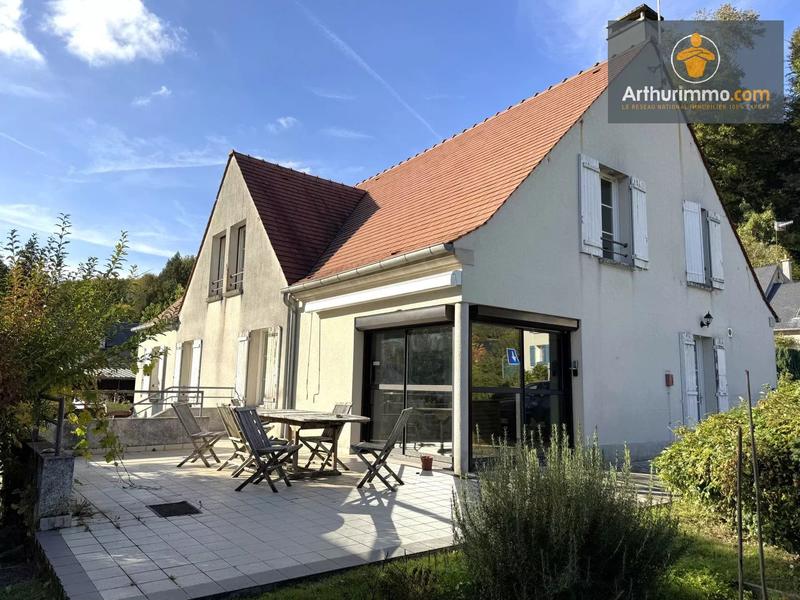 Maison - 265 m² - 12 pièces