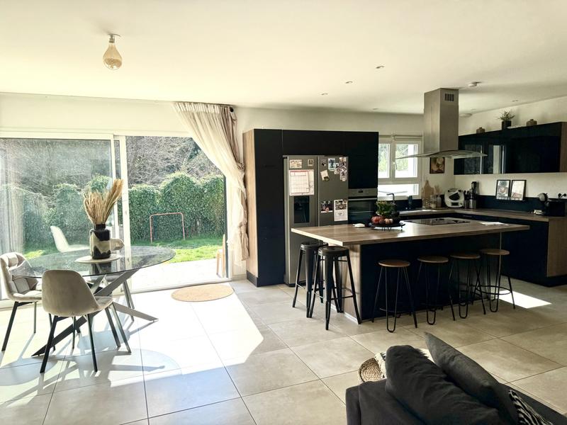 Maison - 103 m² - 6 pièces