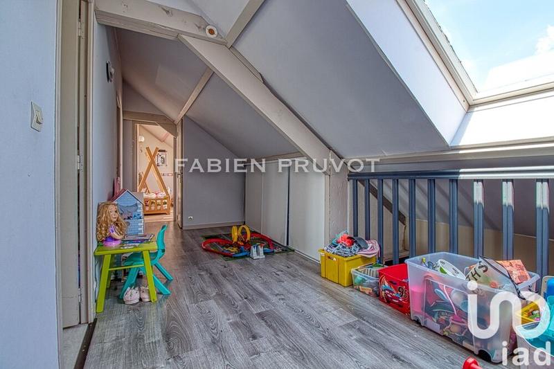 Maison - 158 m² - 8 pièces