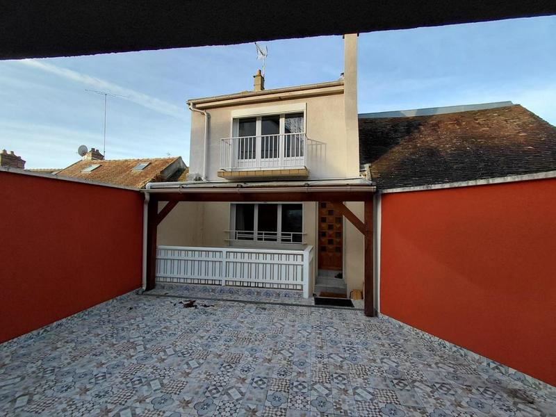 Maison - 96 m² - 5 pièces