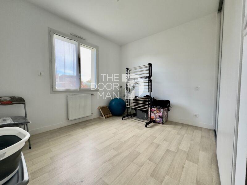 Maison - 93 m² - 4 pièces