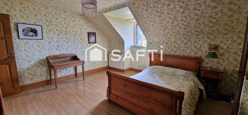 Maison - 222 m² - 8 pièces