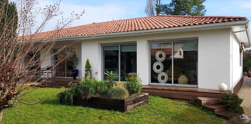 Villa - 186 m² - 8 pièces