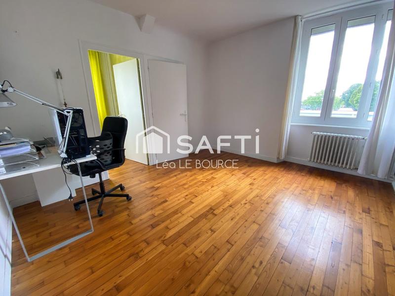 Maison - 223 m² - 8 pièces