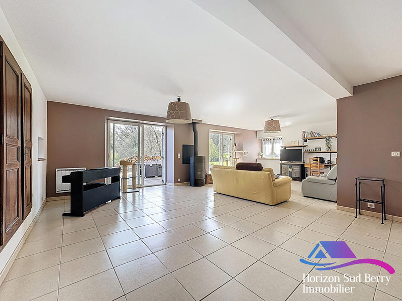 Maison - 210 m² - 7 pièces